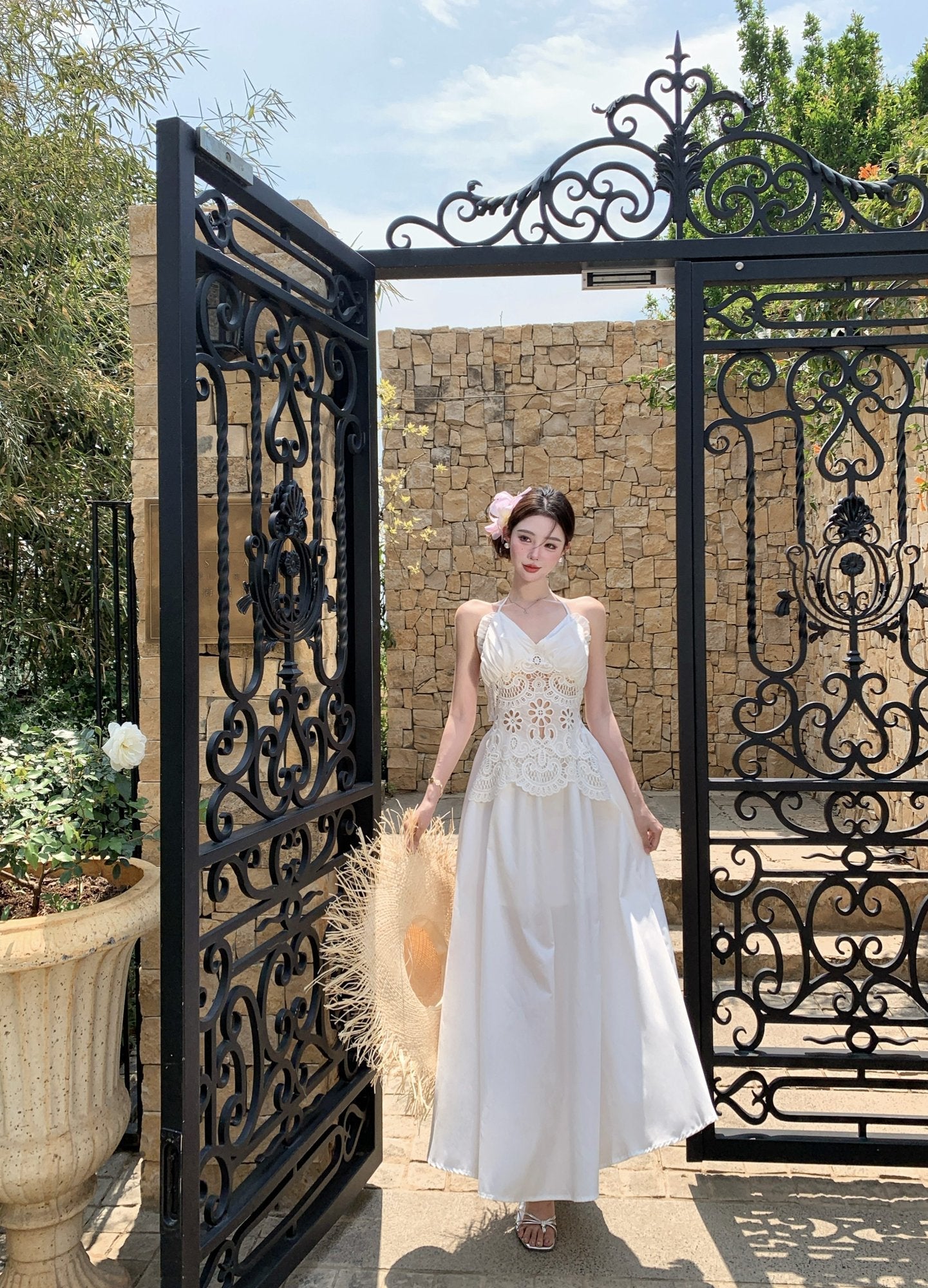 Temperamental high-end dress gentle style beautiful embroidered dress R0648