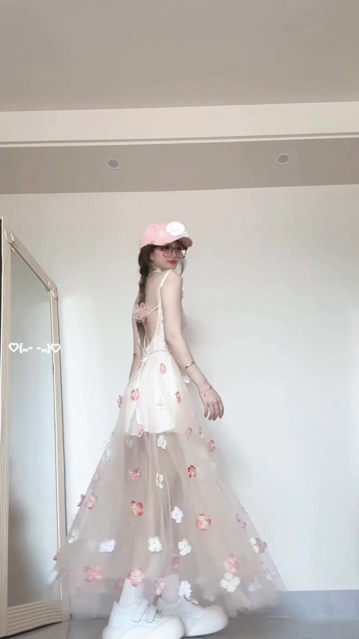 Flower suspender dress gentle temperament beautiful waist A-line long skirt R0661