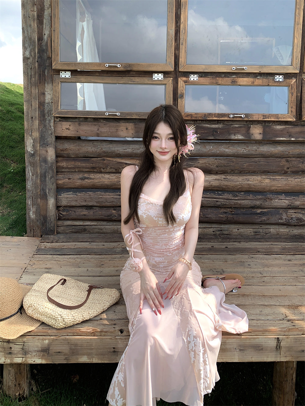 Pink floral suspender dress, beautiful waist, slim fit, hip fishtail skirt R0631