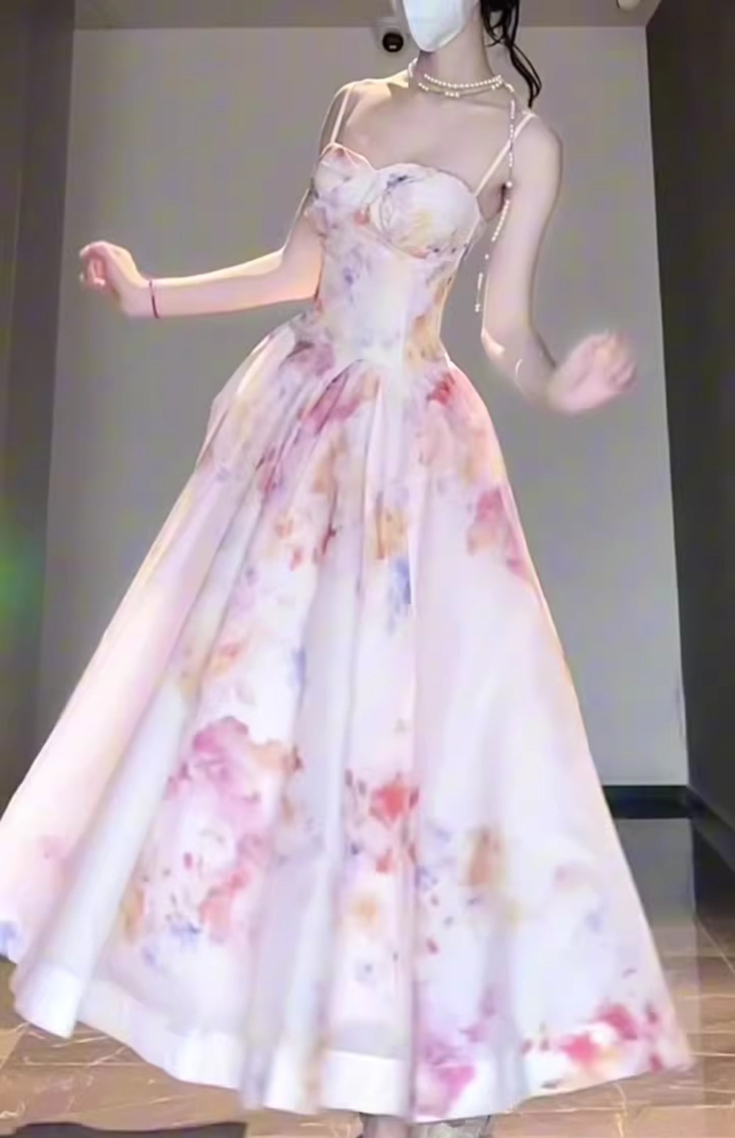 Gentle temperament pink floral suspender dress beautiful waist dress R0685