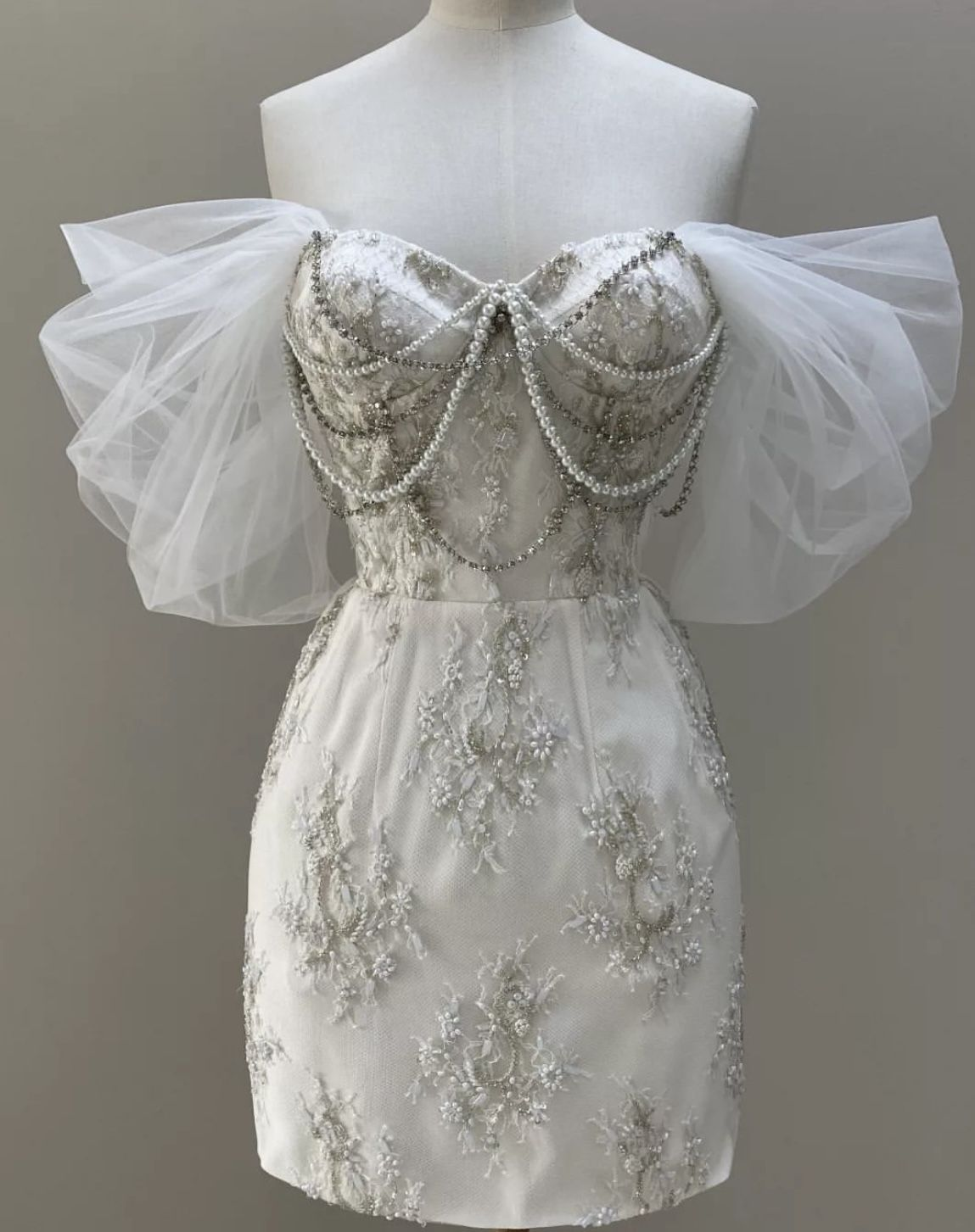 Gorgeous White Sweetheart Neck Sheath 16th Birthday Outfits Off The Shoulder Short Prom Dress S833