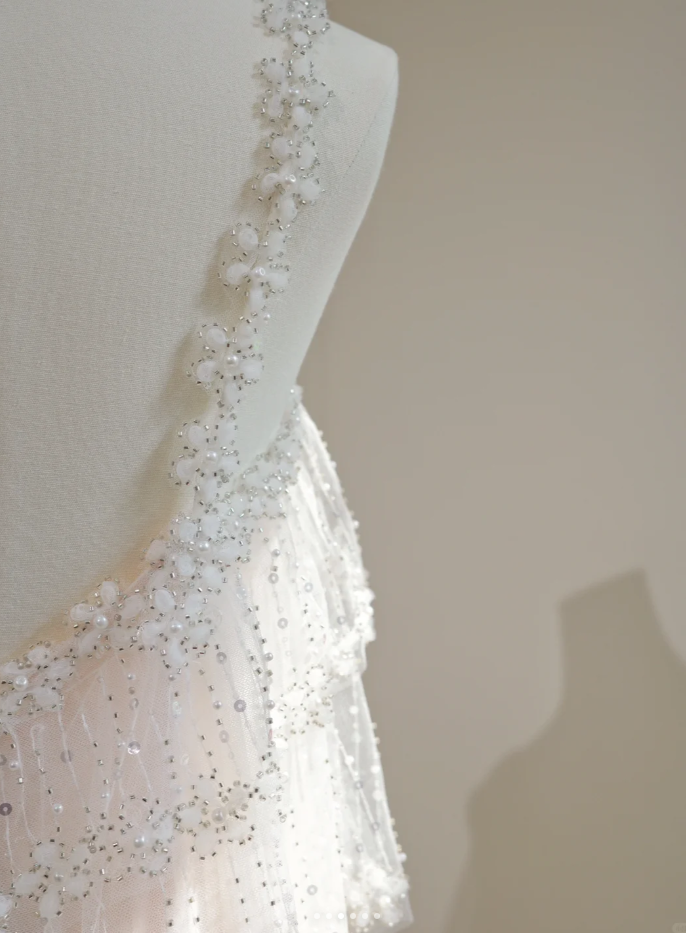 Classy Spaghetti Straps Tulle Sequin Beaded Layered Long Birthday Prom Dress Party Gown