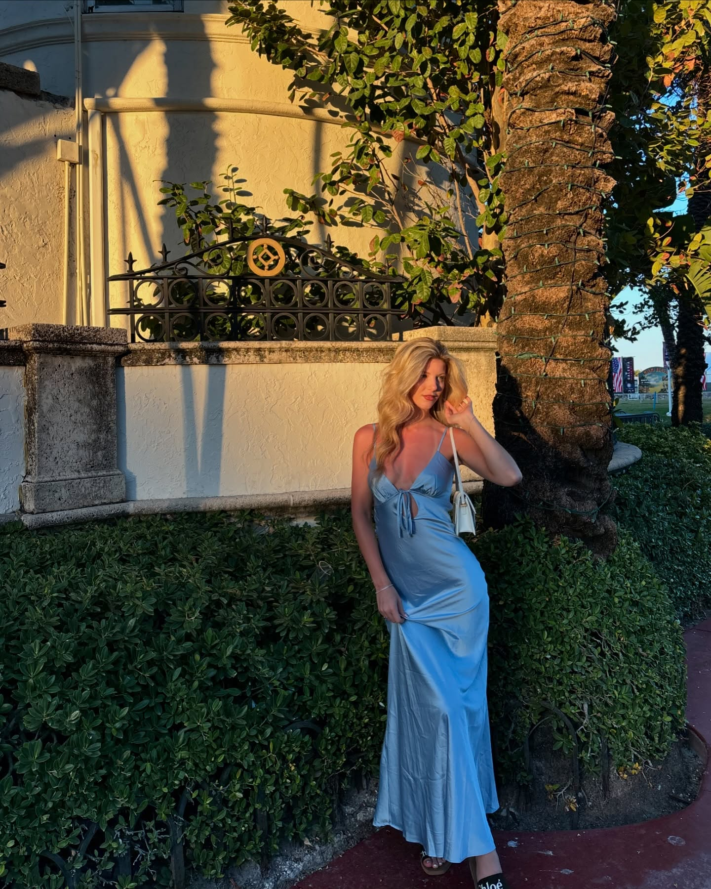 Elegant Spaghetti Straps Blue Satin Mermaid Long Wedding Guest Dress Backless Party Dress Evening Dress D1901