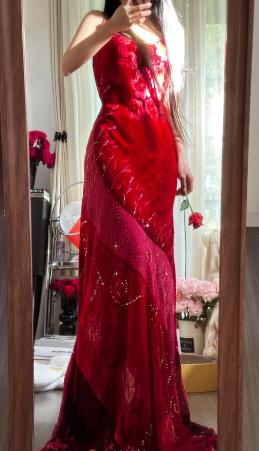Unique Red Spaghetti Straps Velvet Sequin Mermaid Evening Dress Long Party Dresses D2302