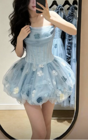 Vintage  Homecoming Dress Strapless Tulle Applique Short Pleated Prom Dress Back to School Outfits Party Dress  D6046