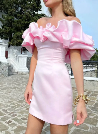 Pretty Homecoming Dress Off the Shoulder Hugging Short Prom Dress Back to School Outfits Party Dress  D6051