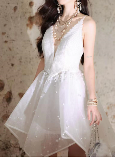 Pretty Homecoming Dress V Neck Tulle Pearl Prom Dress Back to School Outfits Party Dress  D6159