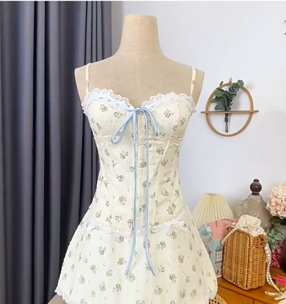 Simple Homecoming Dress Spaghetti Strap Lace Prom Dress Back to School Outfits Party Dress  D6208