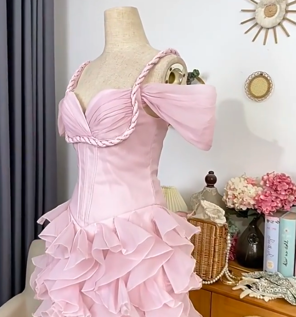 New Homecoming Dress Spaghetti Strap Tulle Cascade Prom Dress Back to School Outfits Party Dress  D6212