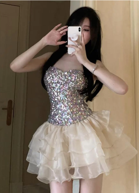 Shiny Homecoming Dress Sweetheart Sequins Cascade Prom Dress Back to School Outfits Party Dress  D6314