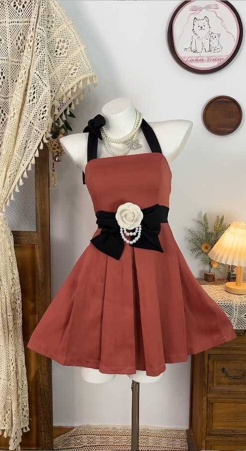 Elegant Homecoming Dress Halter Flower Pleated Back to School Outfits Party Dress  D6533