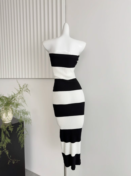 Fashion new black and white knitted striped long one-shoulder waisted hip-wrapped tube top dress R0267