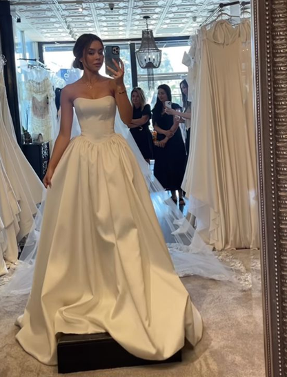 Simple Long Dress Ball gown Wedding Dress