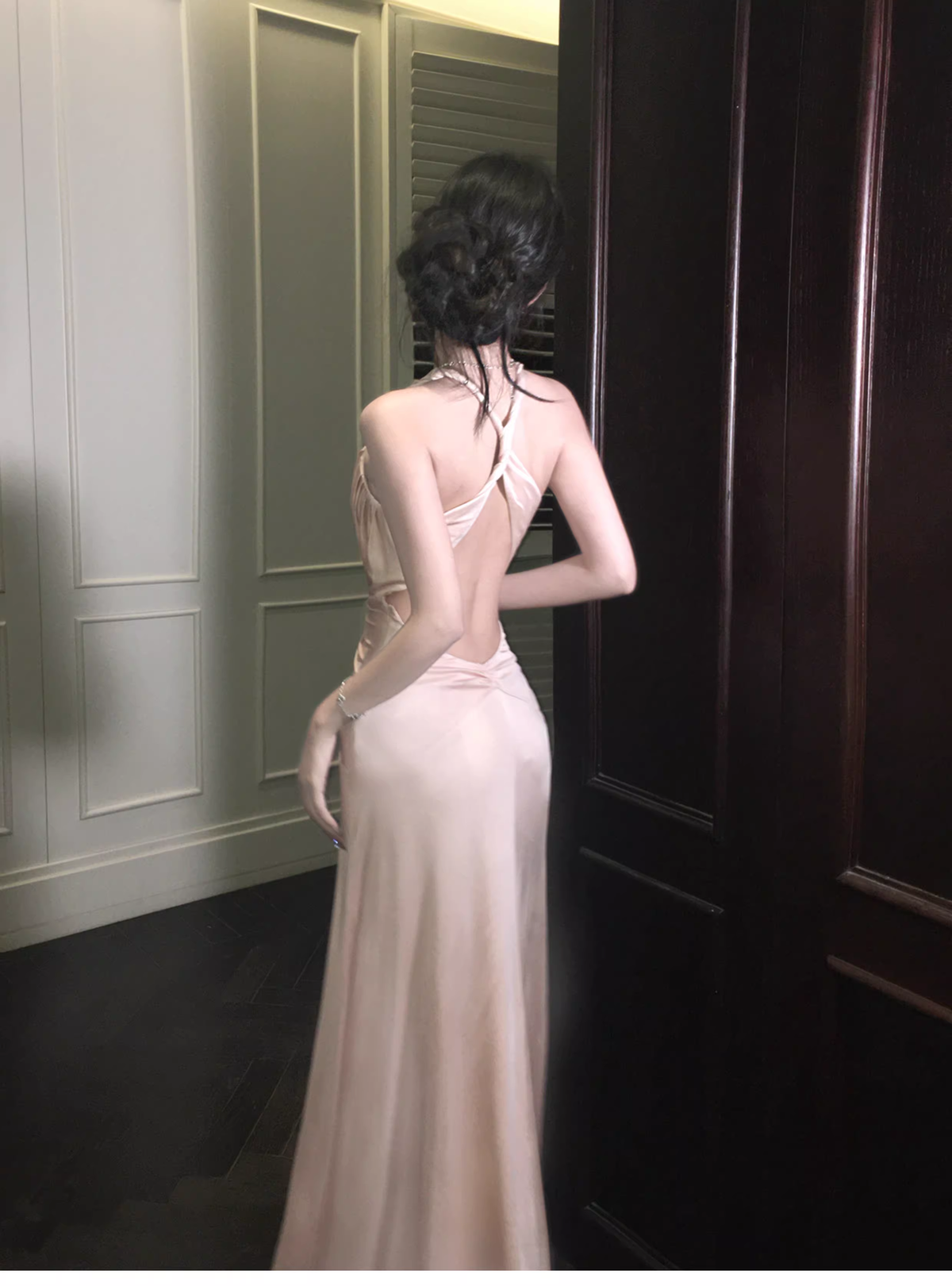 Classy Coral Powder Halter V Neck Satin Beaded Mermaid Long Party Dress Backless Evening Gown