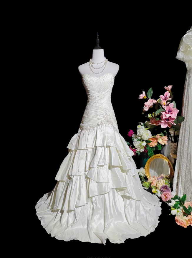 Elegant Strapless White Satin Beaded Pleated Layered Mermaid Long Prom Dress Birthday Party Dress D2370