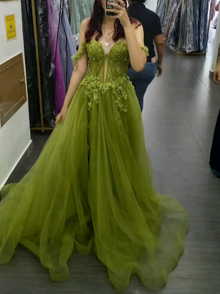 Elegant Off The Shoulder Green Tulle Appliques Long Party Dress Prom Gown