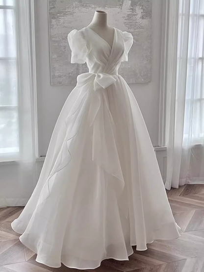 Vintage Ball Gown V Neckline Chiffon White Long Wedding Dresses Brides Dress