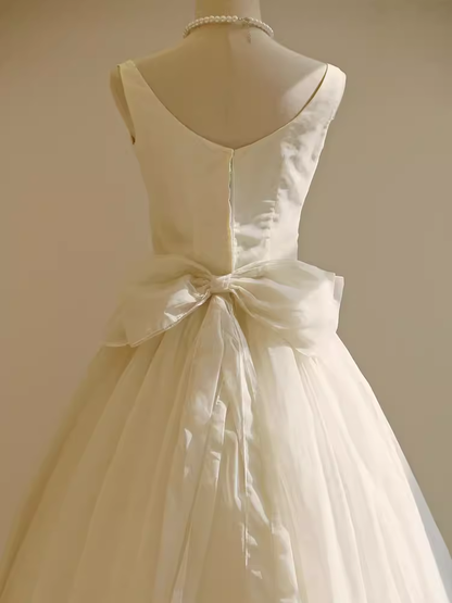 Vintage Ball Gown Bateau White Tea Length Wedding Dresses Brides Dress