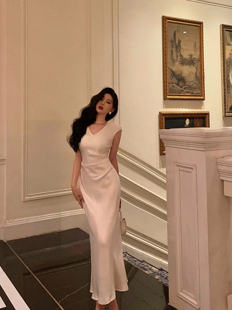 Classy Sheath V Neckline Ivory Satin Prom Dresses Birthday Outfits Evening Gown
