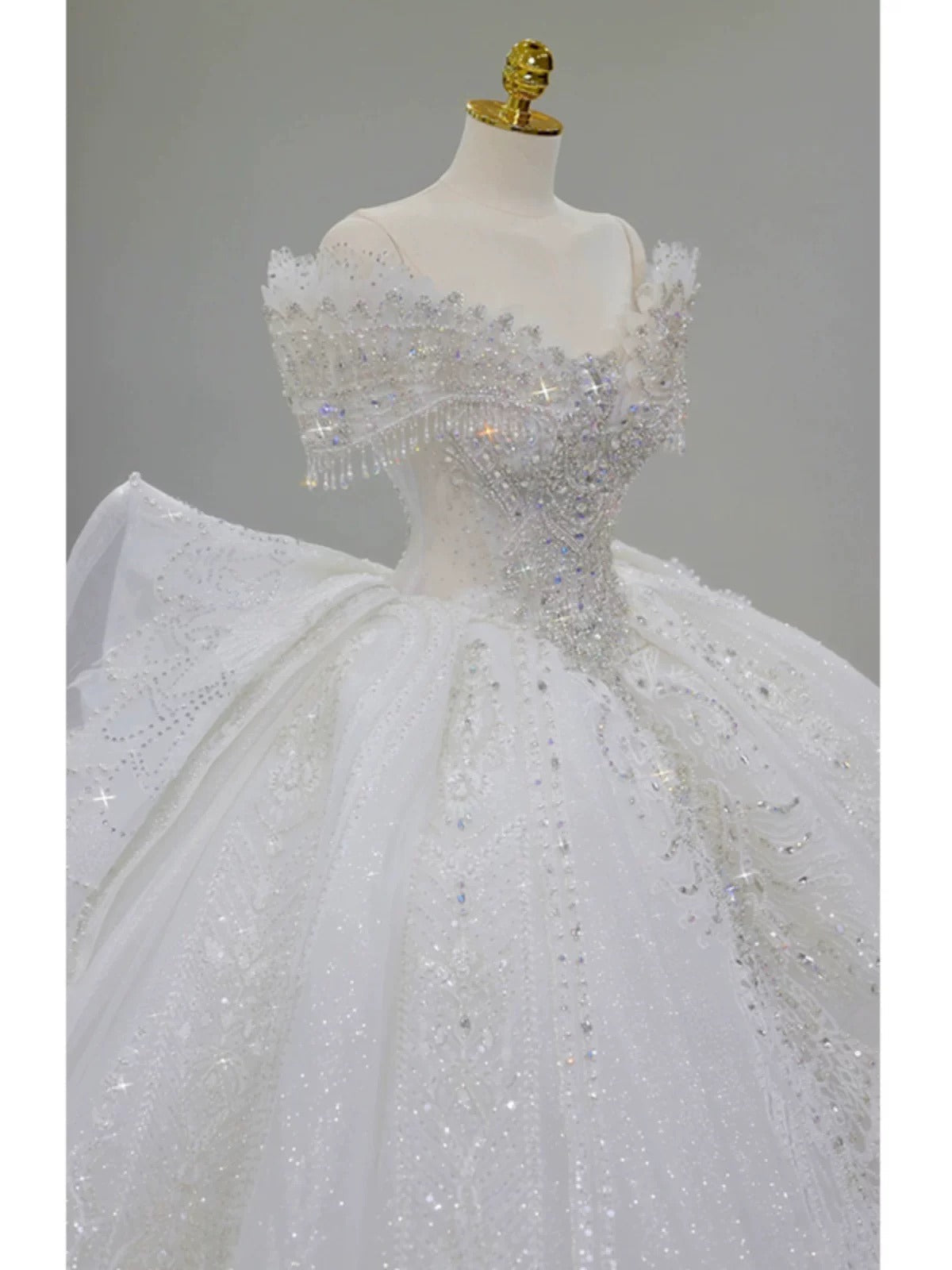 Pretty Ball Gown Off The Shoulder Short Sleeves Sequin White Wedding Dresses Brides Dress