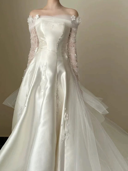 Timeless Ball Gown Off The Shoulder White Tulle Long Wedding Dresses Bridal Dress