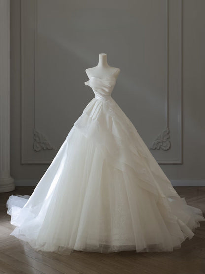 Timeless Ball Gown Sweetheart Tulle White Wedding Dresses Brides Dress