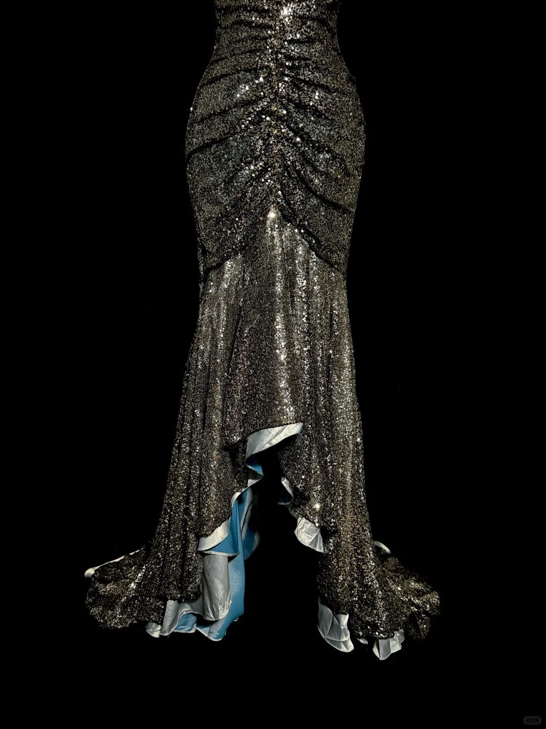Vintage Mermaid V Neckline Gray Sequin Long Prom Gown Fairy Prom Dresses