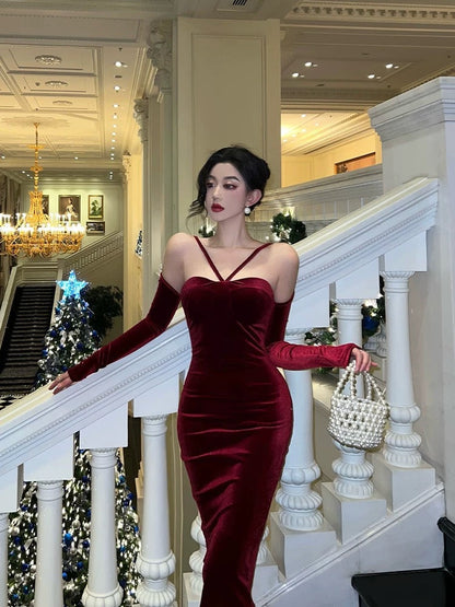 Classy Sheath Halter Neckline Burgundy Velvet Prom Dresses Birthday Outfits Evening Gown
