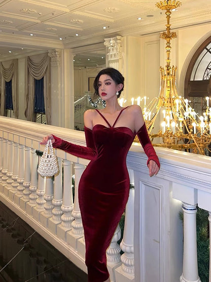 Classy Sheath Halter Neckline Burgundy Velvet Prom Dresses Birthday Outfits Evening Gown