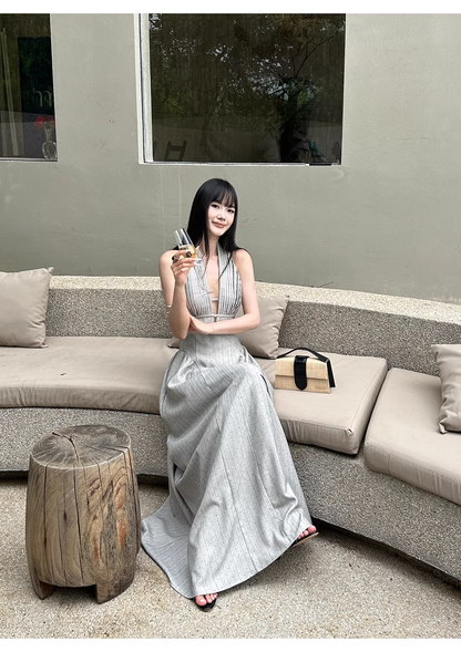 Fashion Halter Gray satin Pleated A Line Long Wedding Guest Dress Backless Long Evening Dress Prom Gown With Pockets