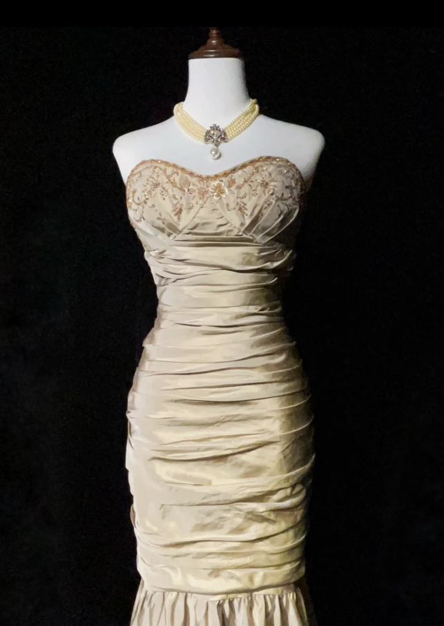 Elegant Strapless Satin Pleated Beaded Mermaid Long Wedding Guest Dress Formal Evening Dress Party Gown