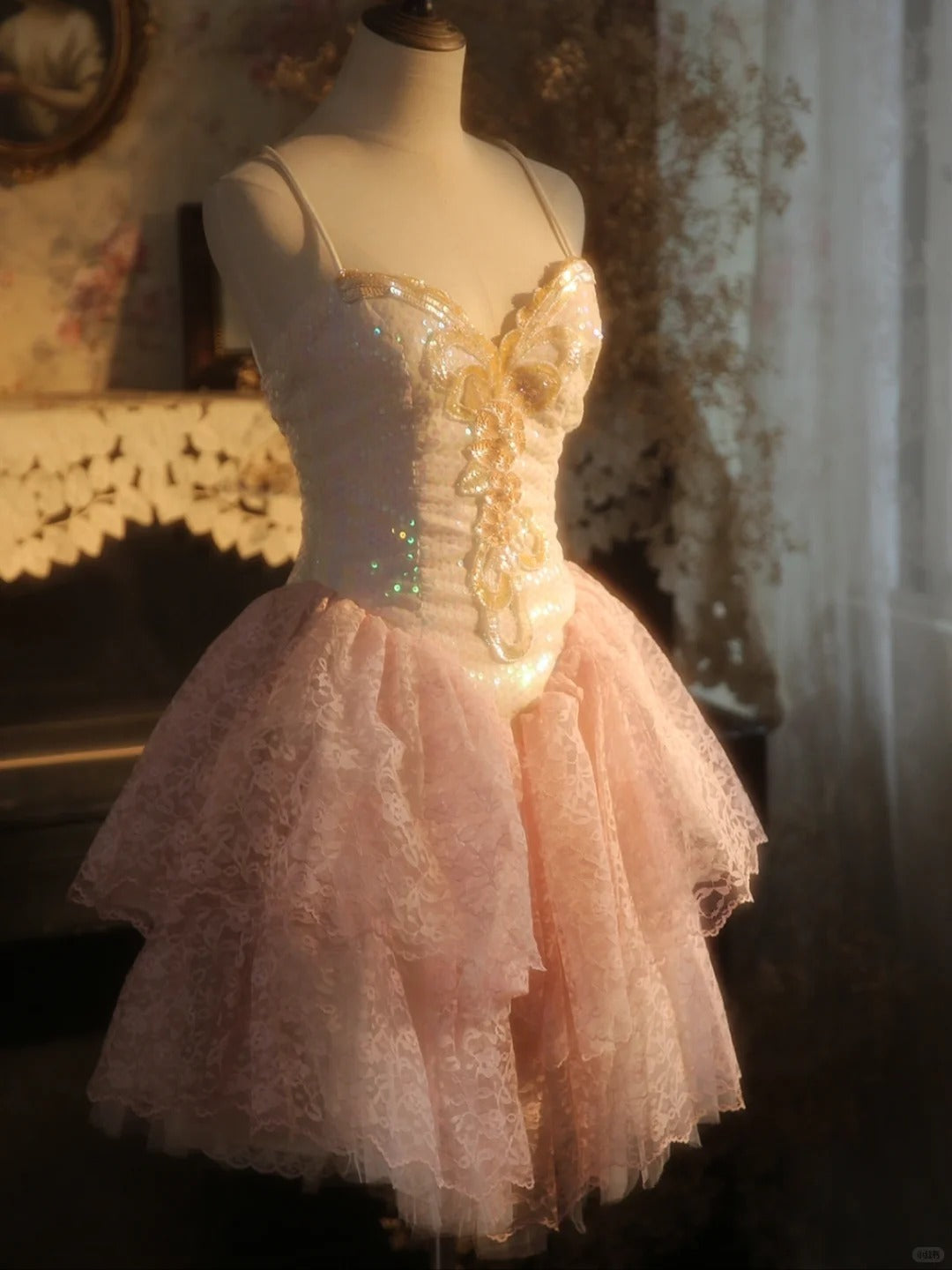 Stunning Homecoming Dress Spaghetti Strap Lace Sequins Dress Back to School Outfits Party Dress  D6404