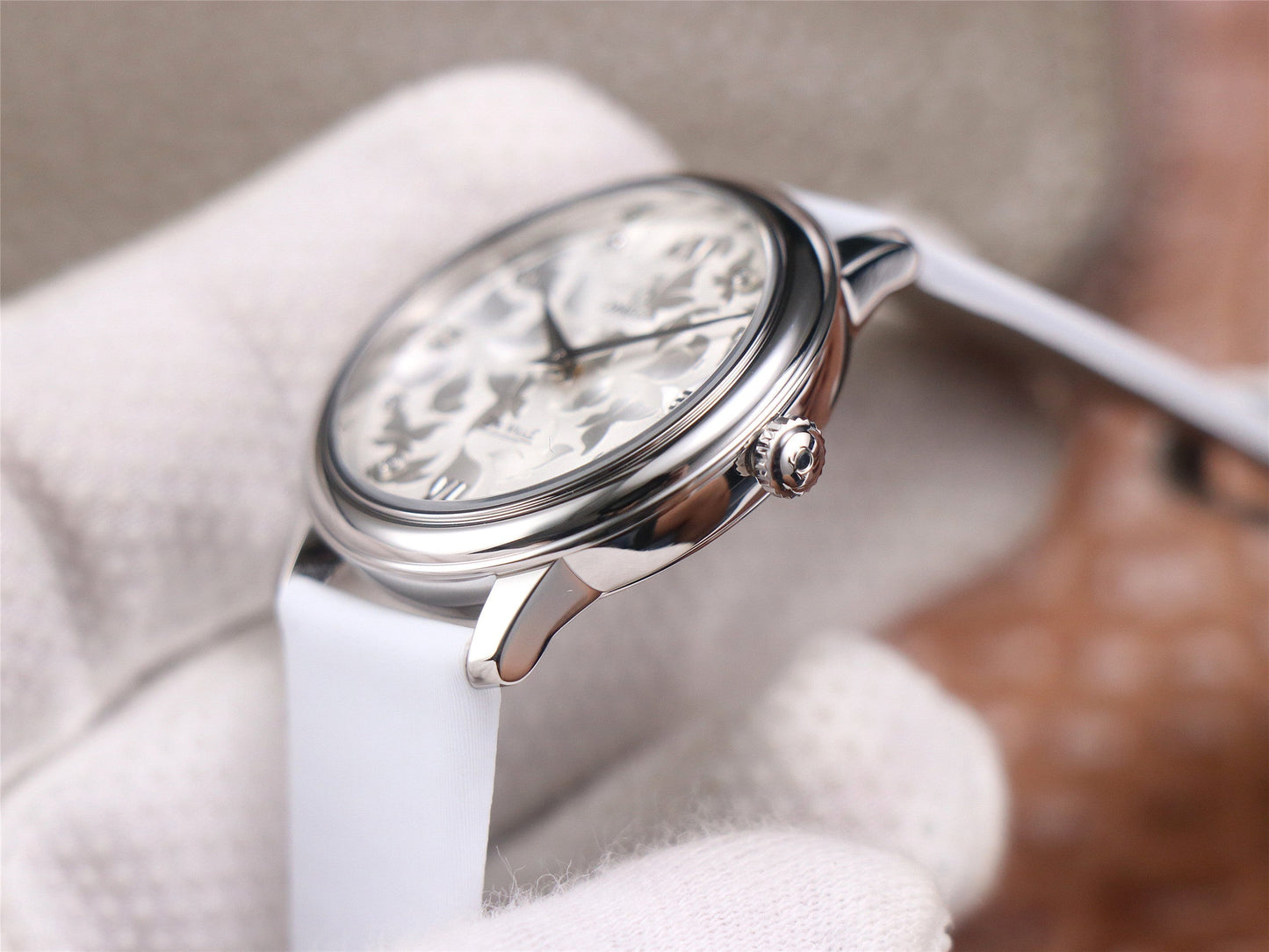 DE VILLE PRESTIGE 32 STEEL WHITE DIAL