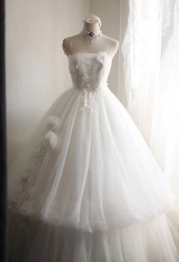 Fairy Strapless Tulle Appliqued Ball Gown White Long Wedding Dress