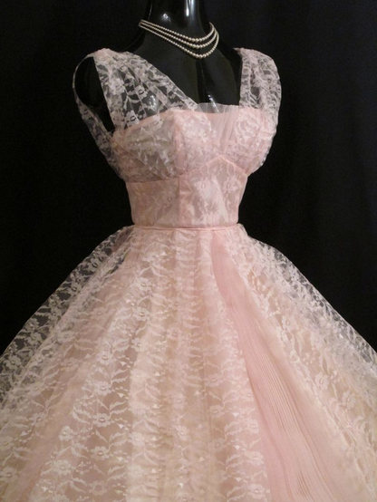 Sexy Sleeveless Tulle Lace A Line Short Birthday Outfits Formal 8th Grade Homecoming Dress S826