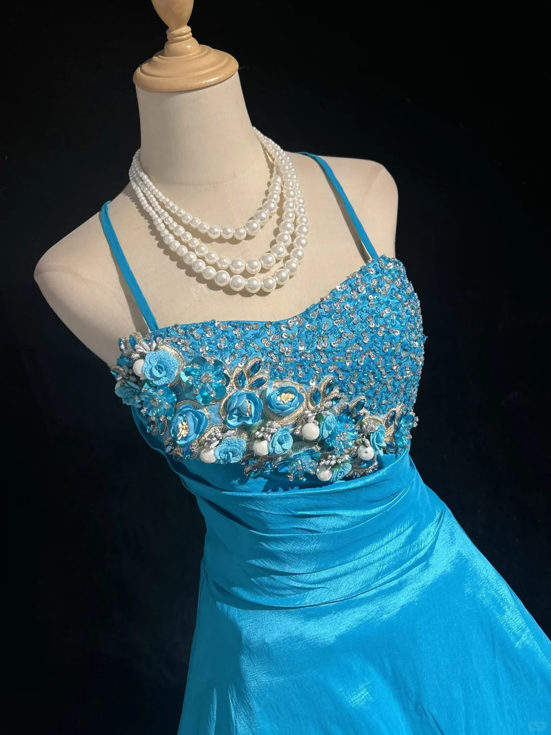 Charming Homecoming Dress Spaghetti Straps Rinestone Flowers Prom Dress Back to School Outfits Party Dress  D6116