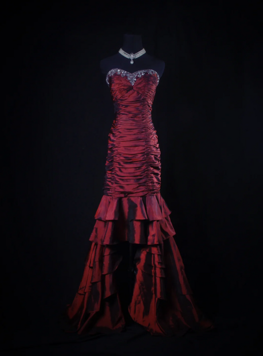Vintage Strapless Burgundy Satin Pleated Mermaid Long Party Dress Prom Gown With Beads