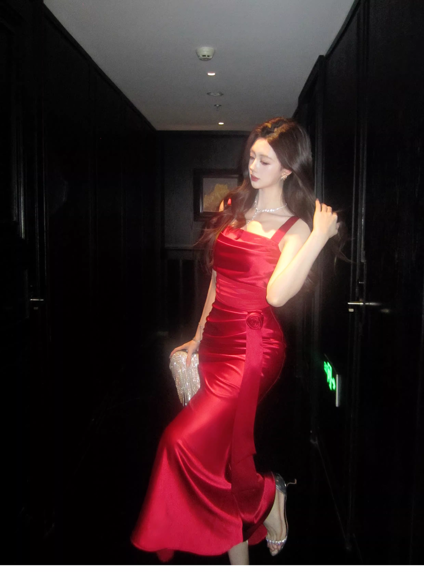 Pretty Red Spaghetti Straps Satin Pleated Mermaid Long Wedding Guest Dress Formal Evening Dress D2180