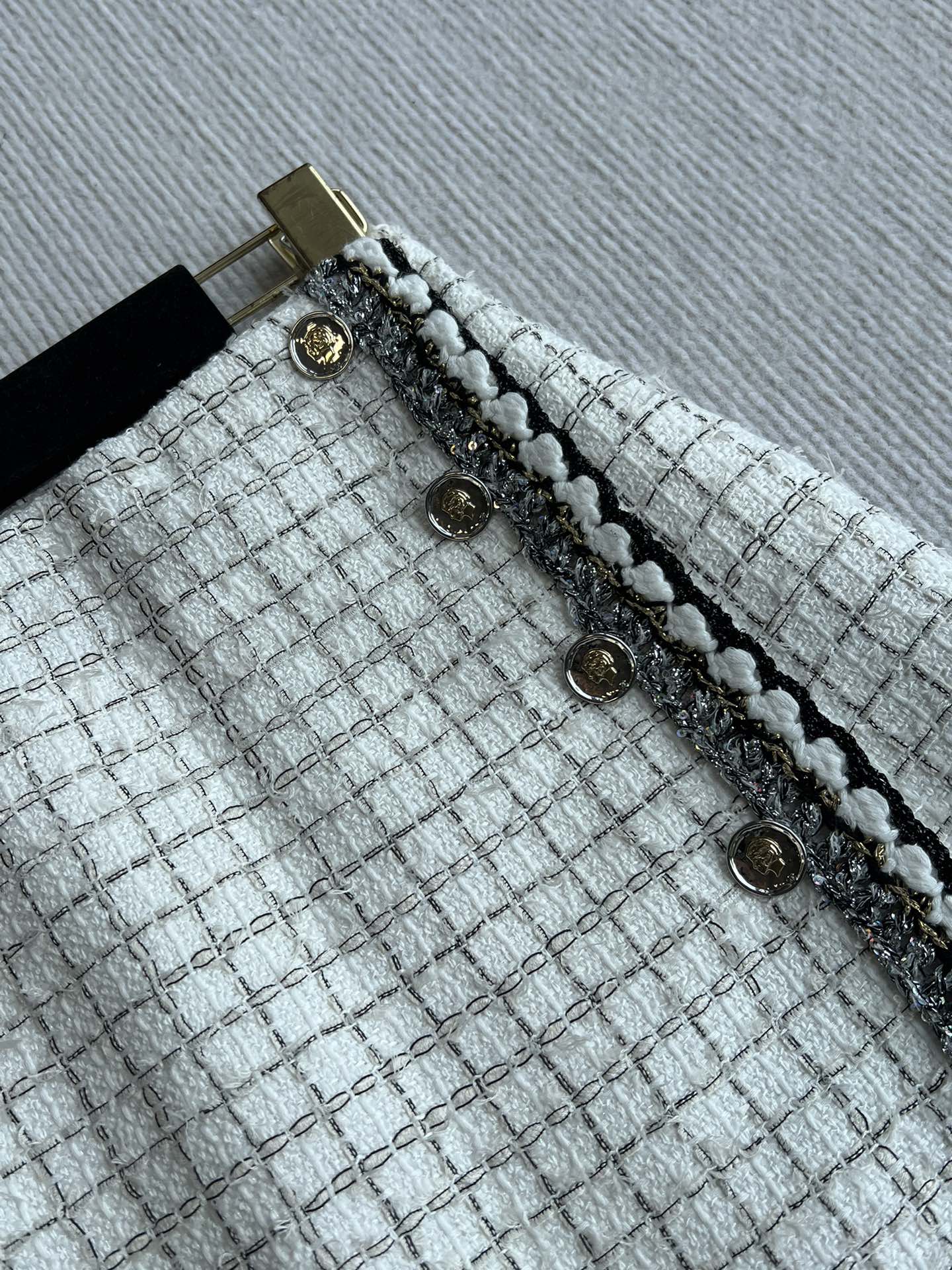 CC 25 Tweed Plaid Skirt White Cotton Polyester 244374