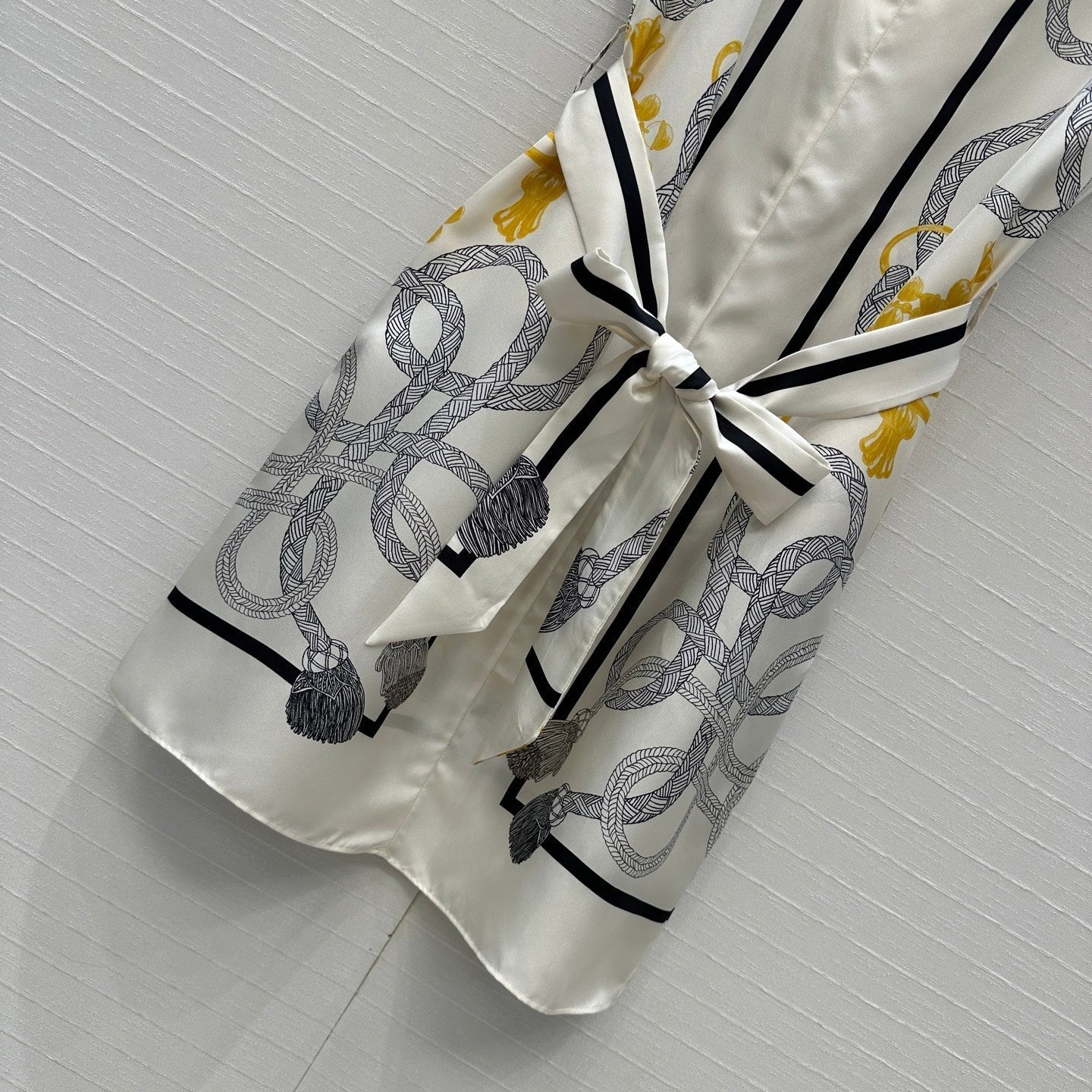 HM 25S Palefroi Remix Sleeveless Dress Graphic Print in White Silk