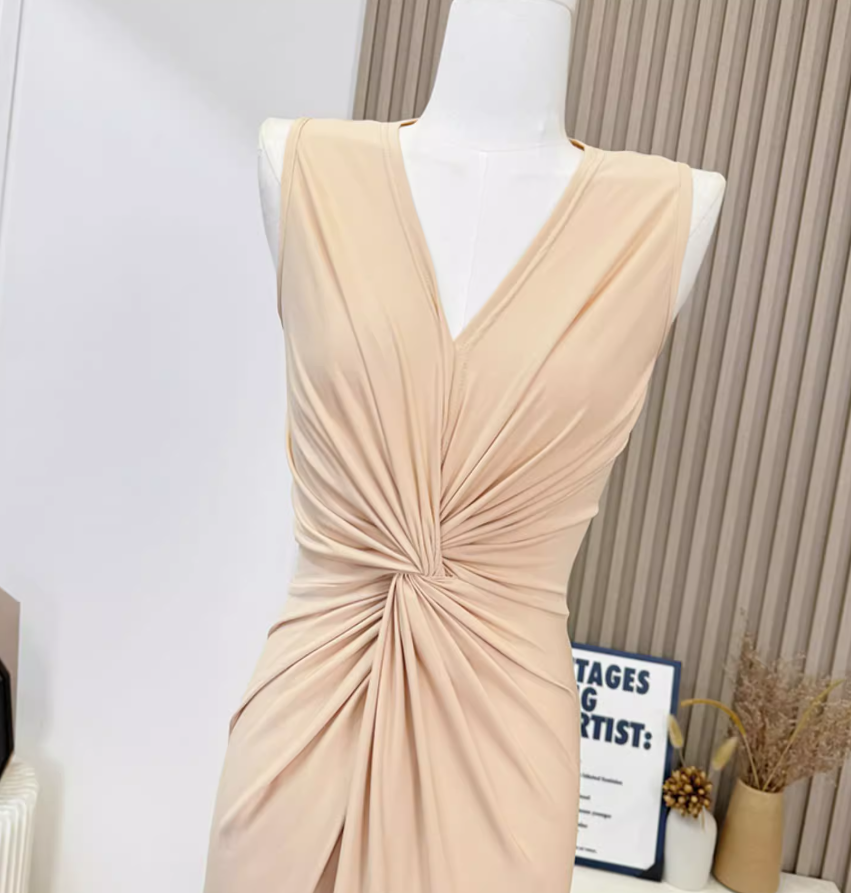 Relaxed dress sleeveless elastic light skin breathable fabric long dress R0295