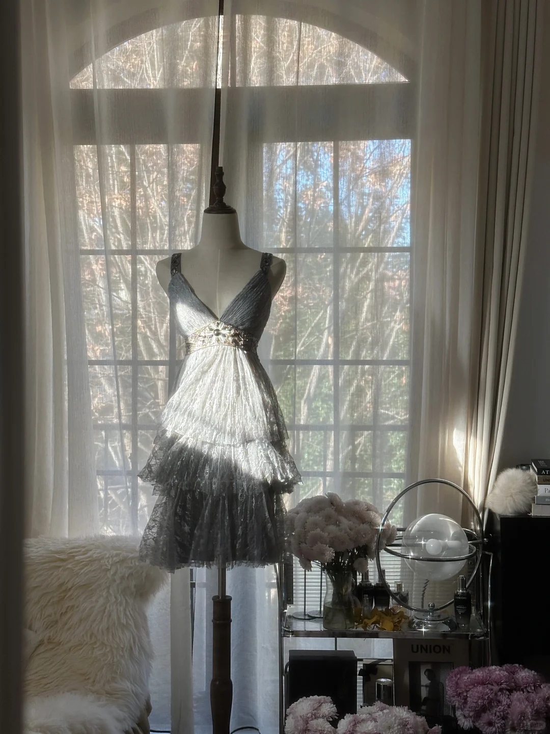 Retro Silvery V-neck Gorgeous Shinny Chiffon Tiered Evening Dress Prom Dress D1473