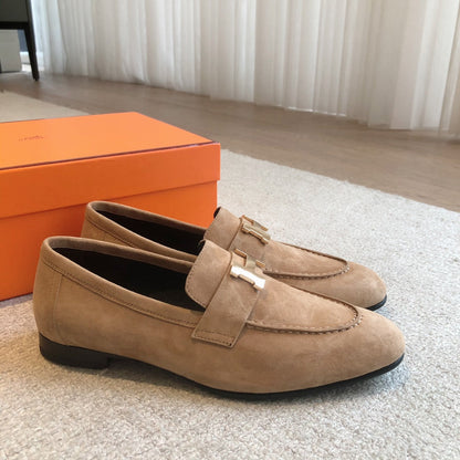 Paris Loafer Light Brown Suede Calfskin With Pink Gold Signature Buckle 509373