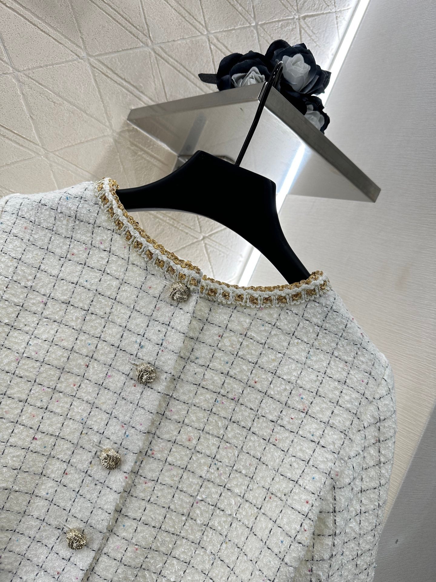 CHANEL BUTTON-BACK DRESS TOP STYLE 286