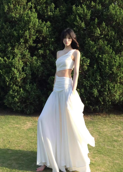 French high-end cool feeling white off-shoulder waist dress seaside holiday super fairy long dress R0208