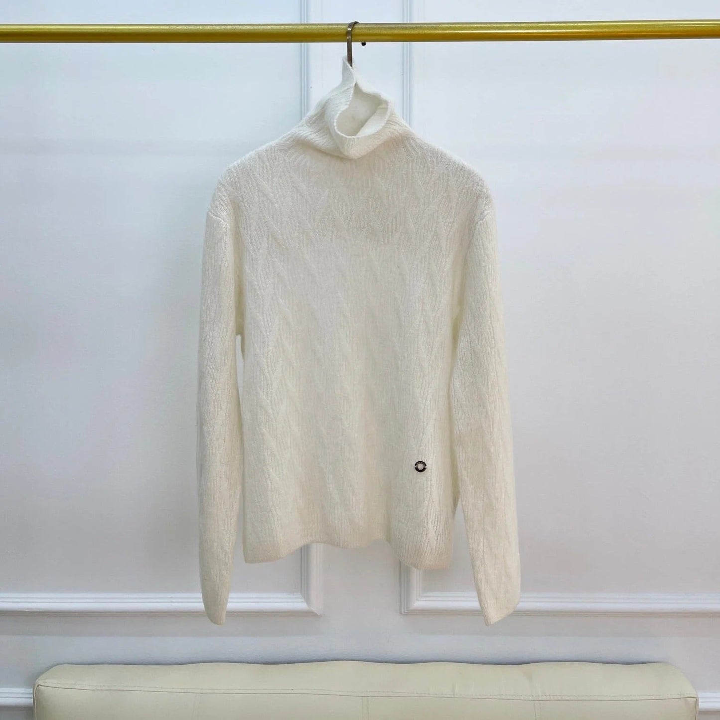 LP TURTLENECK SWEATER STYLE 124