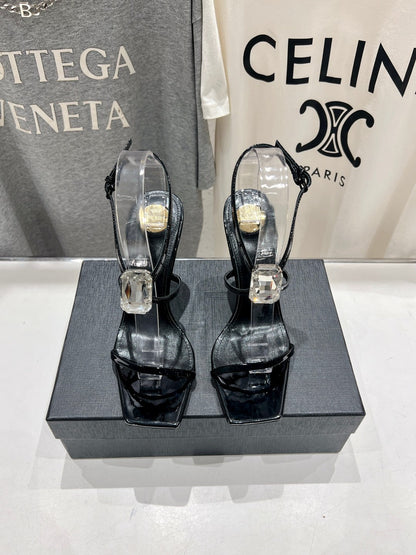 HIGH HEEL SANDALS IN BLACK GLOSSY CALFSKIN WTH STRAPS ATTACHED GEM