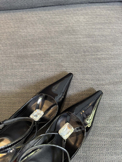 HIGH SANDAL ATTACHED GEM IN BLACK GLOSSY CALFSKIN