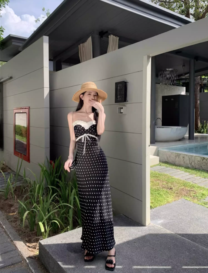 Temperament lace polka dot one-shoulder tube top dress with slim waist and hip-hugging long skirt R0581