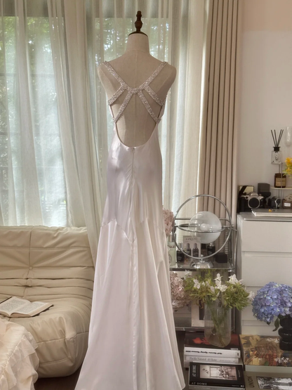 Retro White V-neck Spaghetti Strap Design Elegant Satin Evening Dress Prom Dress D1488
